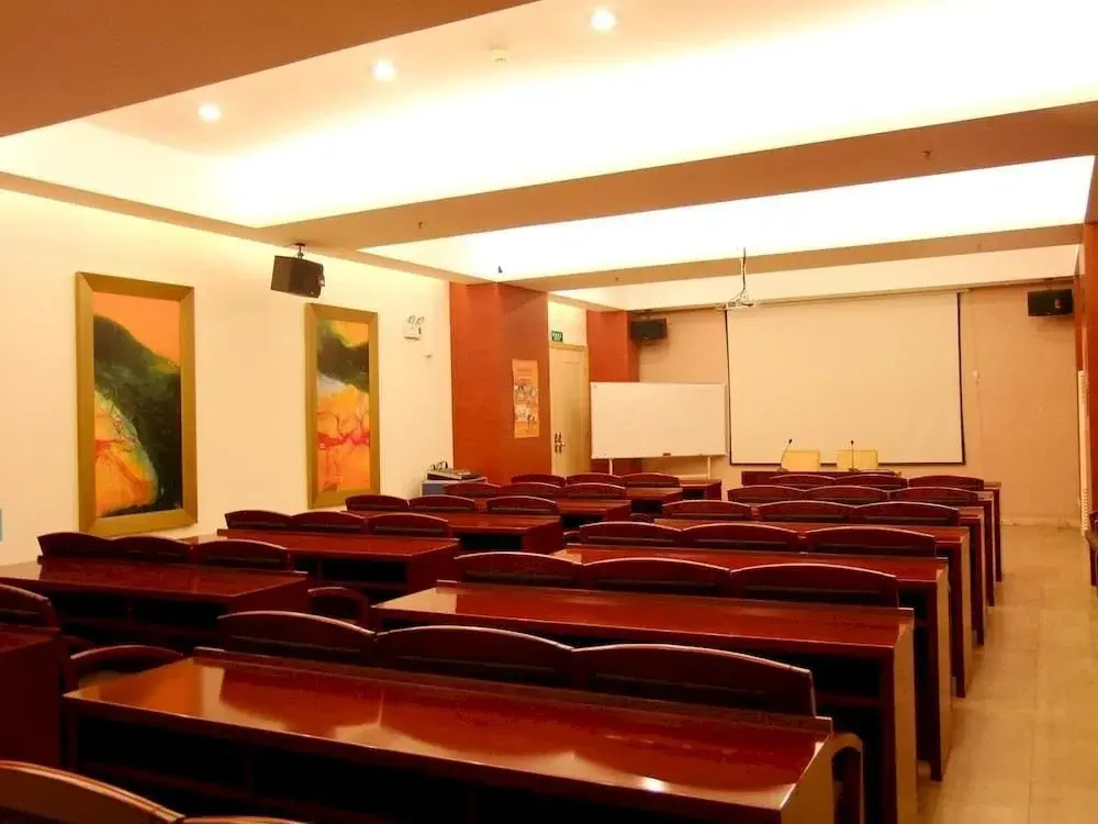 Dongguan Caiyi Business Hotel