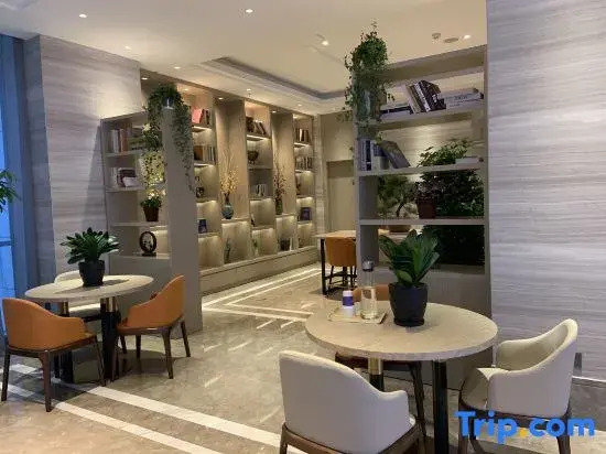 Kyriad Hotel Zhengzhou High Speed Railway East Station