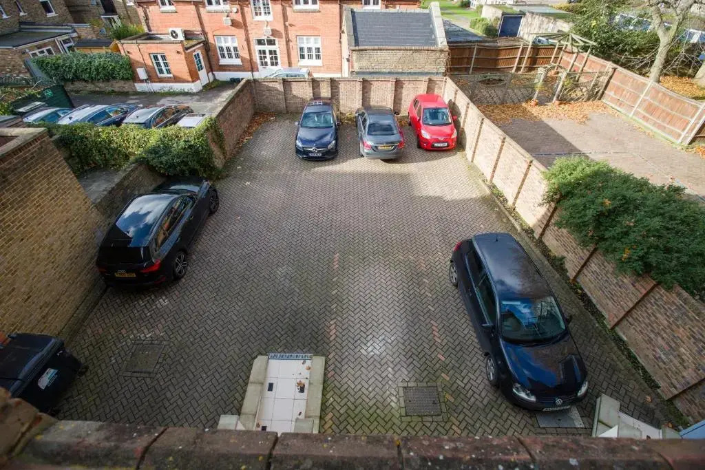 Urban Living's - The King Edward II Luxury Apartment in the heart of Windsor