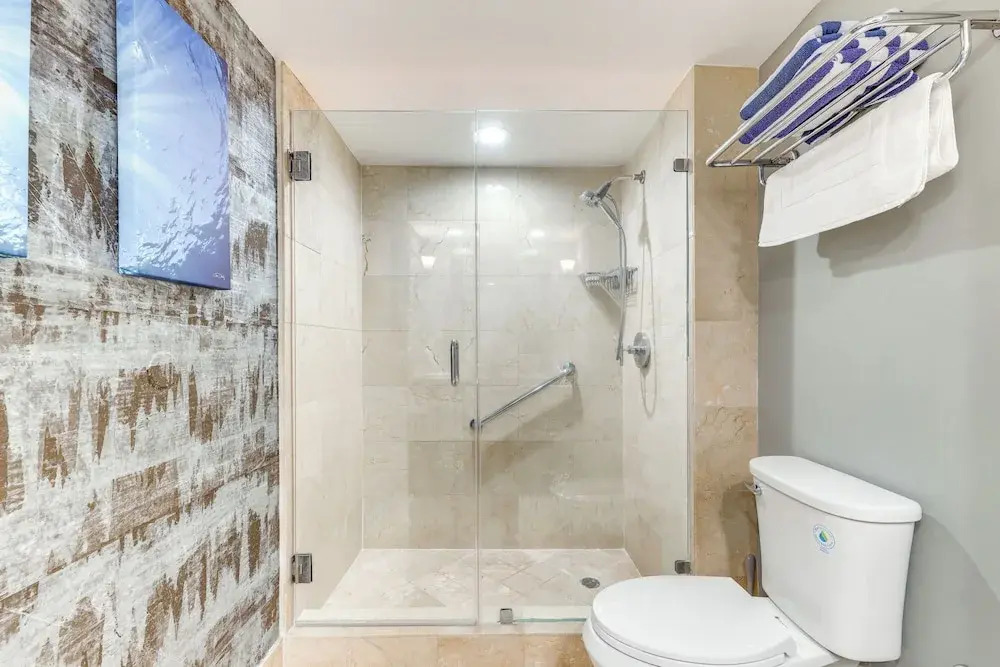 Modern Ft Lauderdale Condo ~ 7 Mi to Airport!