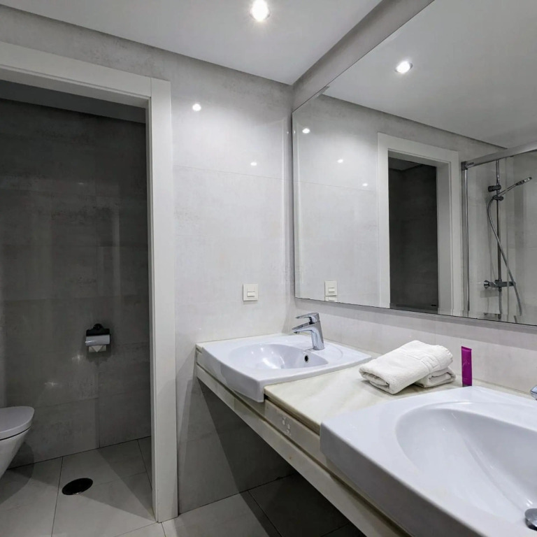Benabola Hotel & Suites