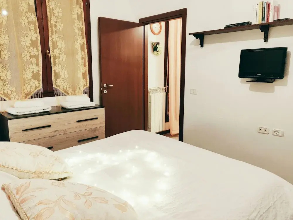 Flat Accogliente Comodo con Ascensore e Parcheggio