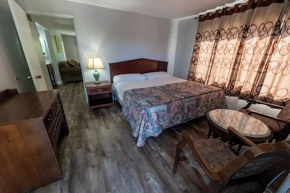 Sauble Beach Lodge