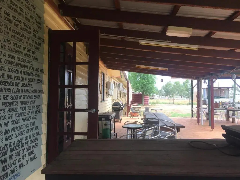 Wellshot Hotel