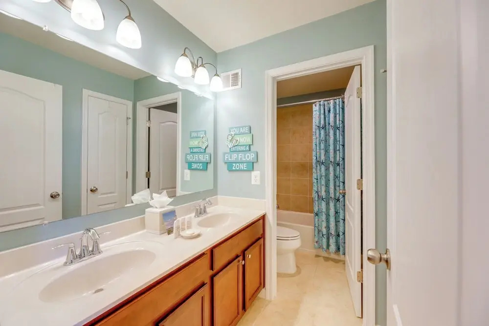 Boat Slip & Pool Access: Ocean City Home!