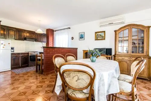 Apartments Ana