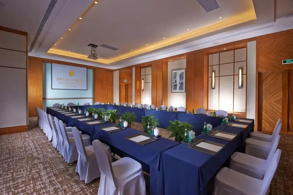 Fuyang Oriental Mau Kaiyuan Grand Hotel