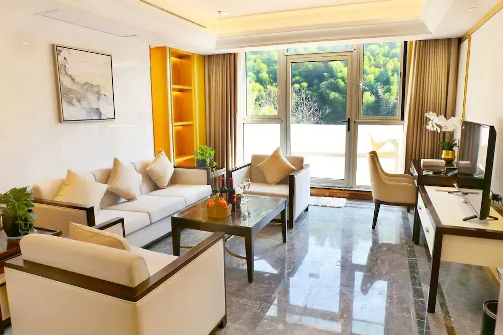 Huangshan Jinpu Dongyi Hotel