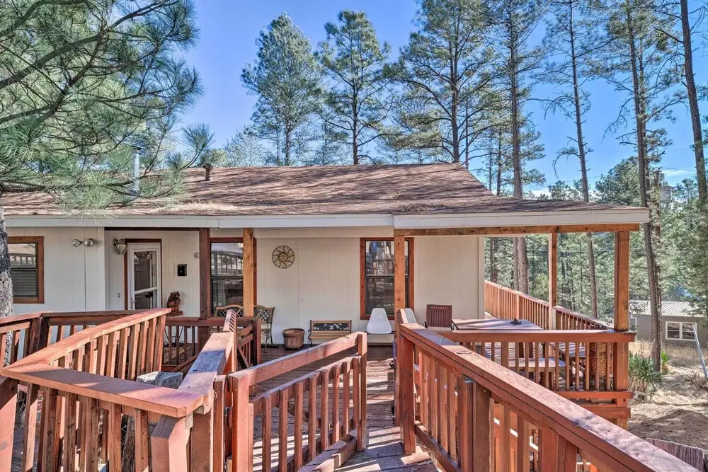 Spacious Ruidoso Cabin < 3 Mi to Downtown!