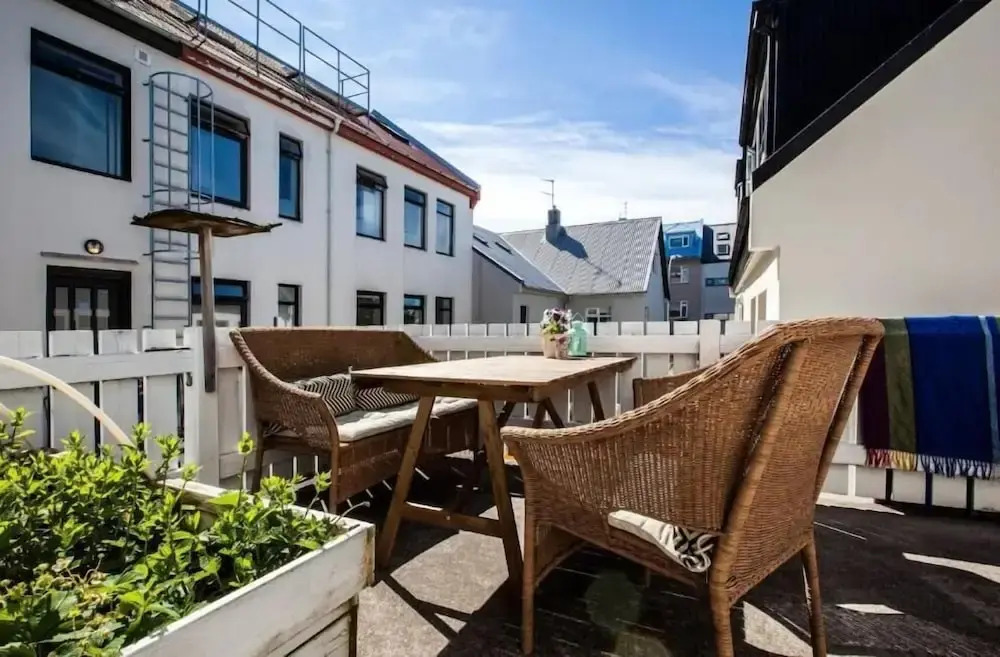 Apartment H4