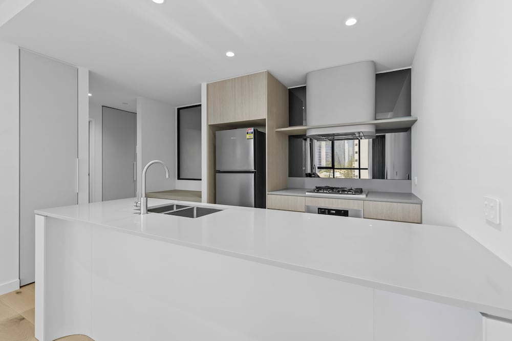 Yves Mermaid Beach Apartments by CLLIX