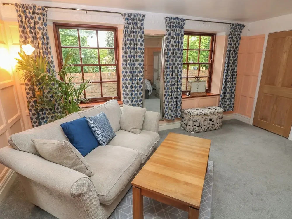 The Laurels Flat