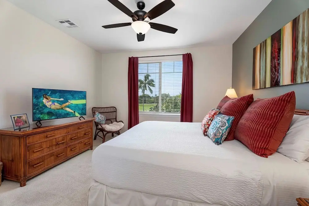 Paradise Getaway- Golf Course and Lake Views -vrkcv