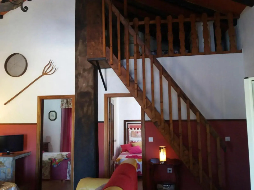 Chalet la Huerta con piscina chimenea y Wifi
