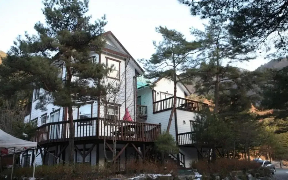 Youngwol Sky Pension Camping