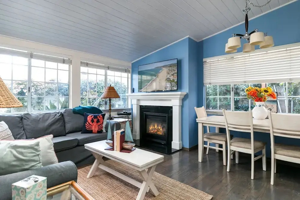Ventura Beach Oasis by RedAwning