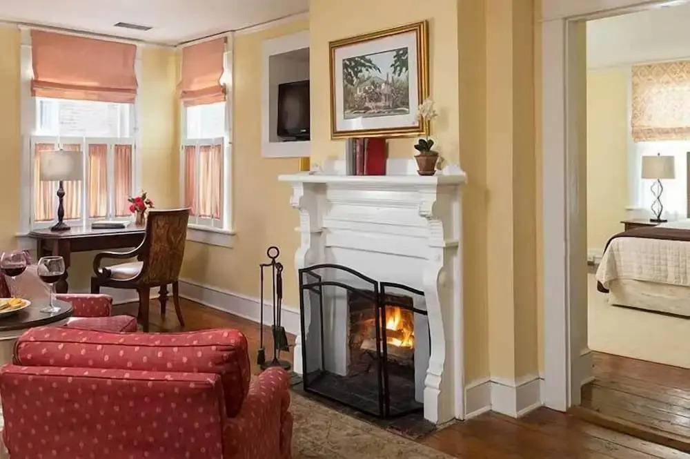 Inner Banks Inn