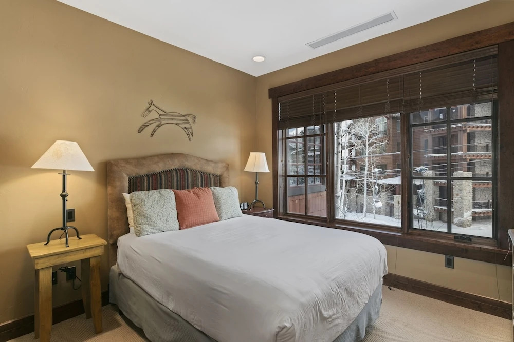 Flagstaff Lodge at Deer Valley Resort - Three Bedroom Residence #302 3 Condo