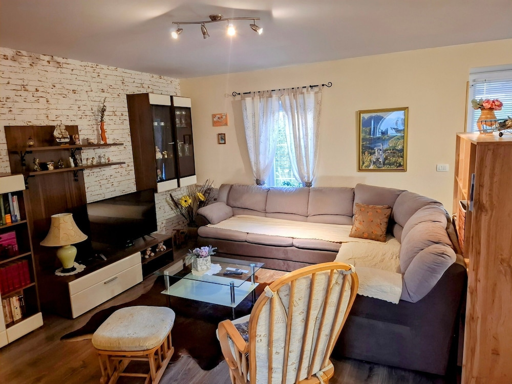 Apartment Kameni Dvori