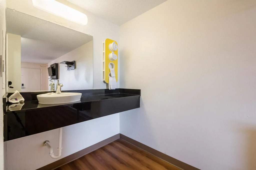 Motel 6 Indianapolis, IN – South