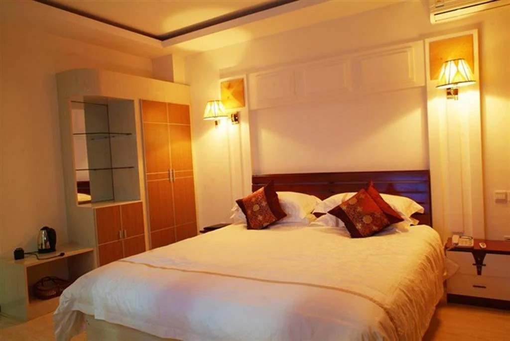 Changbai Mountain Spring Holiday Hotel