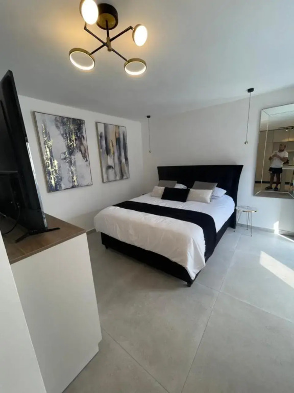 rooms 48