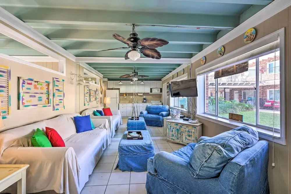 Steps to Public Beach: Panama City Condo w/ Pool