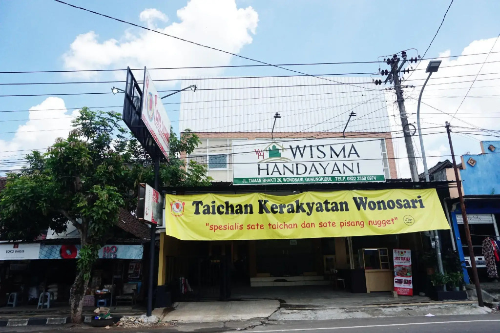OYO Life 3003 Wisma Handayani.