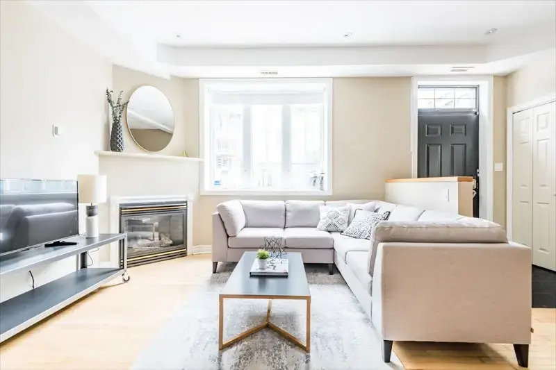 Bright 3BR in Church Yonge Corridor by Sonder