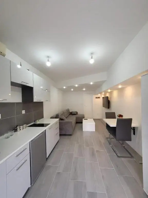 Apartment Diamond -modern and lovely seaside studio apartment