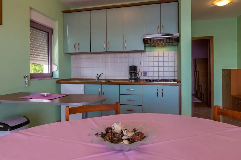 Apartments Djusi