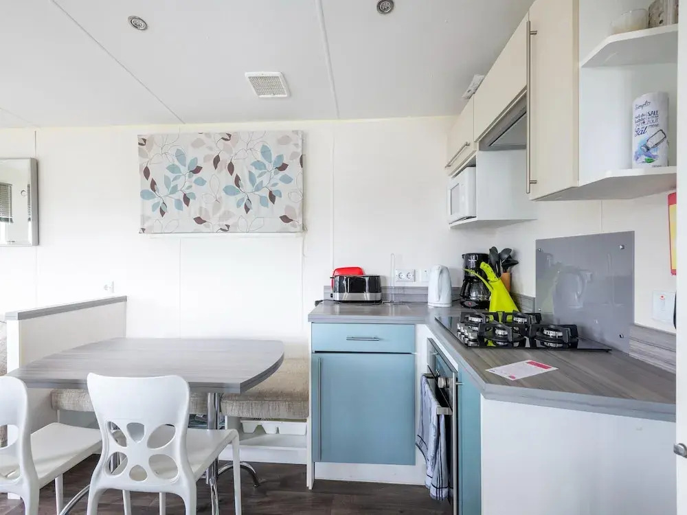 Mobile Home in Veuzain-sur-loire With Garden
