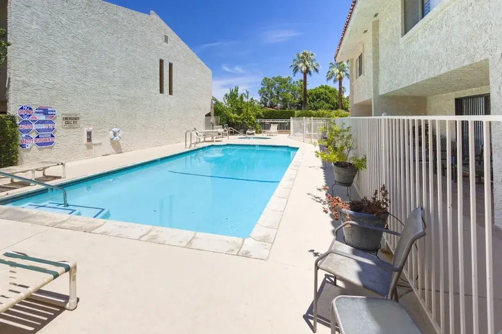 2BR Palm Springs Townhouse Hideaway by RedAwning