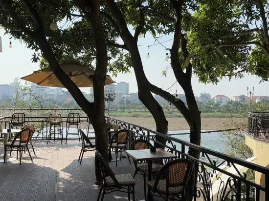 Xingmu Inn (Dongxing Port)