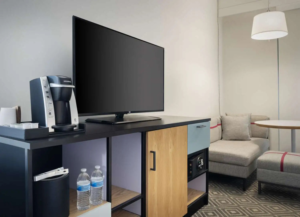 Freepoint Hotel Cambridge, Tapestry Collection by Hilton