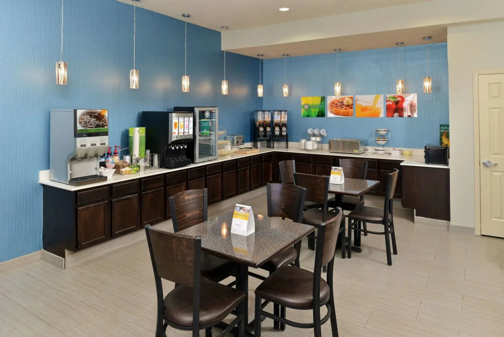 Western Inn & Suites