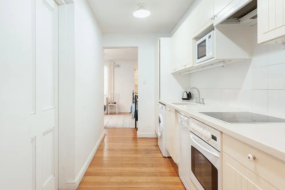 Charming Centrally Located 2 Bedroom Accommodation