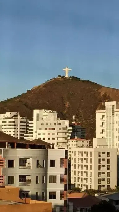 Monoambiente de Lujo en EL PRADO de Cochabamba II