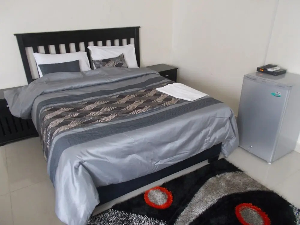 Shema Guest Lodge