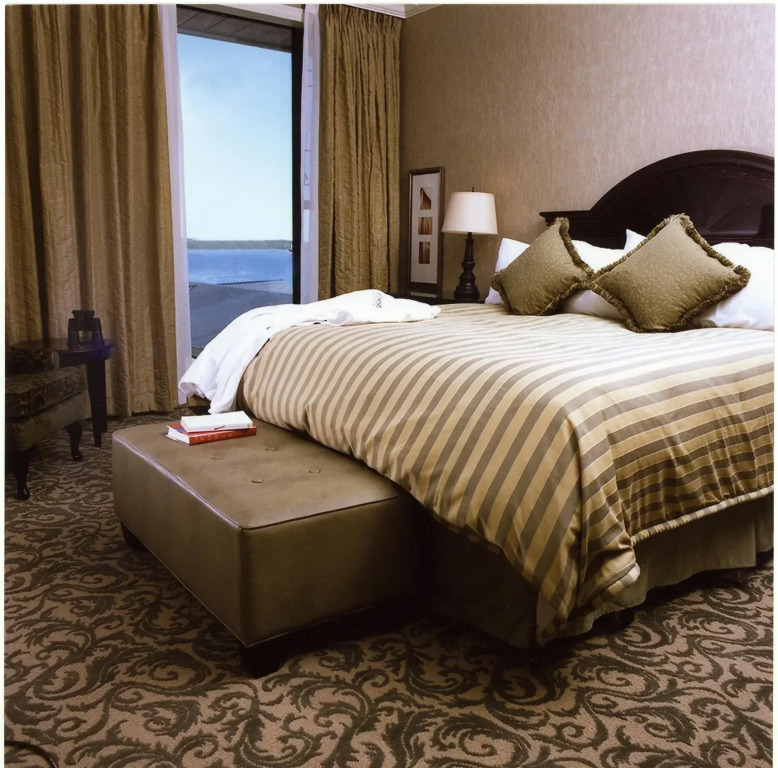 Crest Hotel