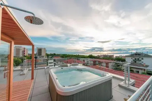 Soleis Sea View Spa Apartment