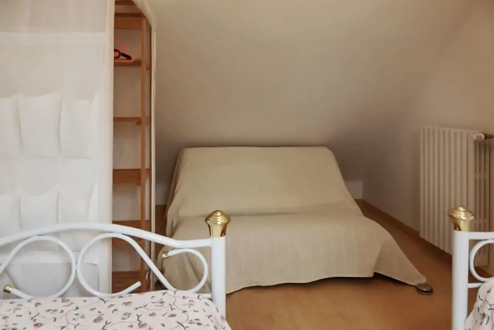 Quiet, 2-bedroom House in Dol-de-bretagne With a hot tub and Furnished