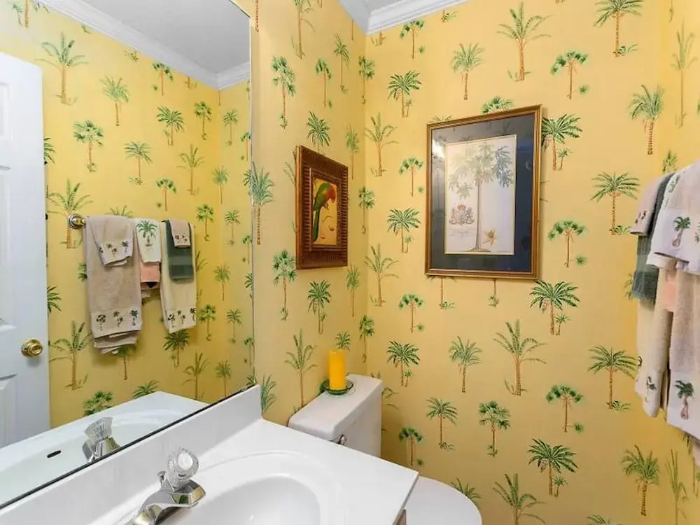 Ocean Walk Three Bedrooms by Hodnett Cooper