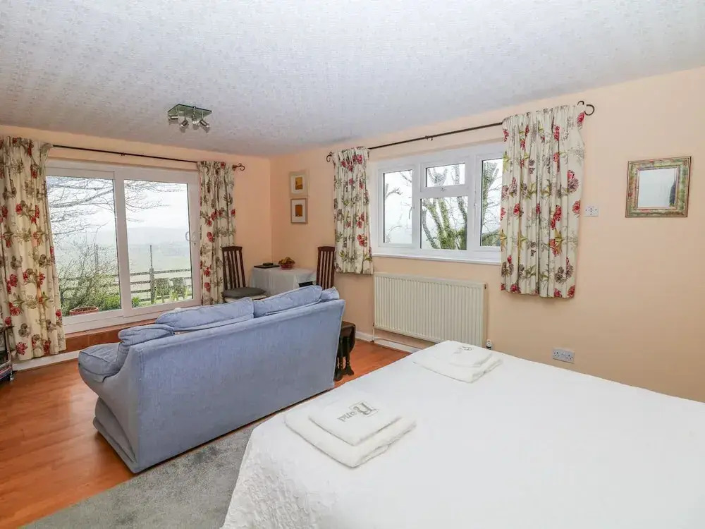 Bretton Mount Studio Flat