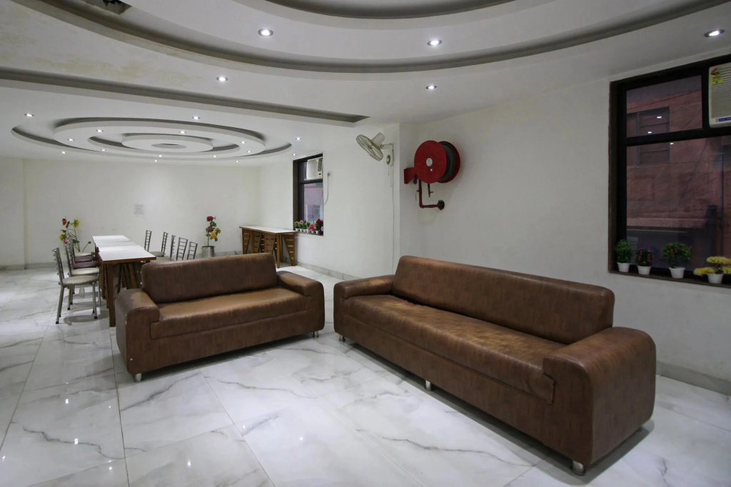 OYO 7353 Mahipalpur