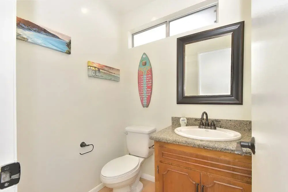 925 W Bay Ave 4 Bedroom Home