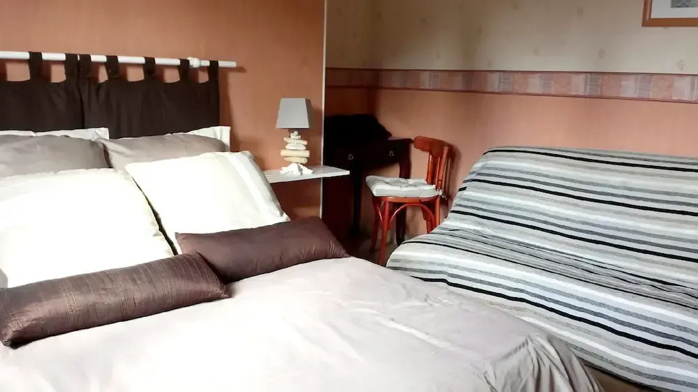 House With 4 Bedrooms in Belin-béliet, With Pool Access, Enclosed Gard