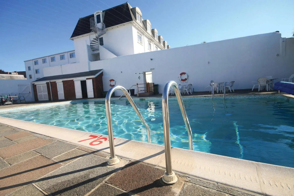 Norfolk Hotel