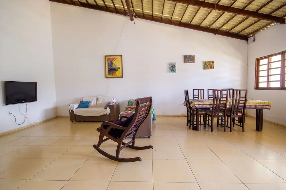 Casa com Piscina e Ar Perto da Praia em Paripueira