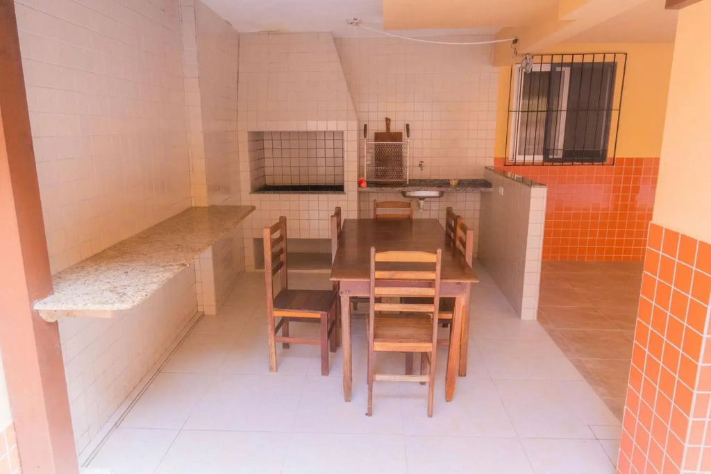 2 Quartos 2 Vagas Garagem Próximo Praia Grande de Ubatuba PET